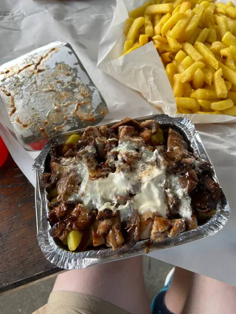 Chris' Fine Take Away