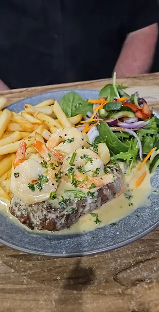 Bundy's Bar & Bites