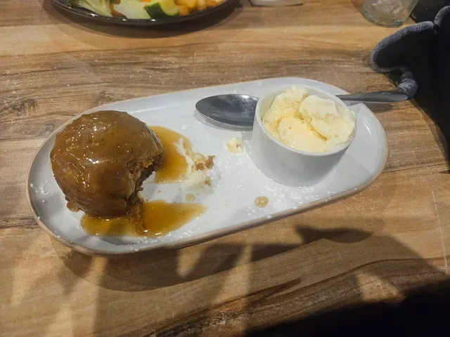 Bundy's Bar & Bites
