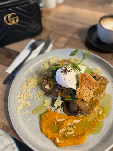 Cafe Lava