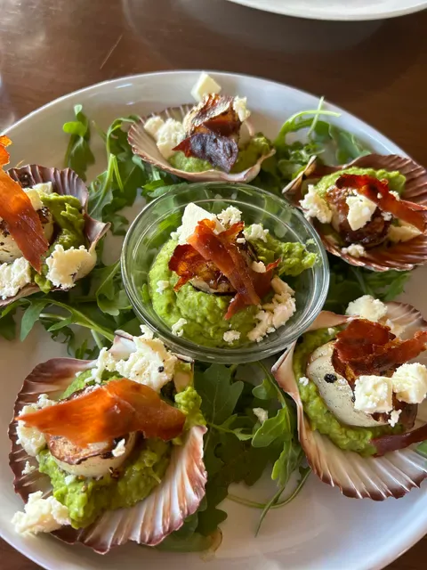 Clovelly Restaurant & Bar