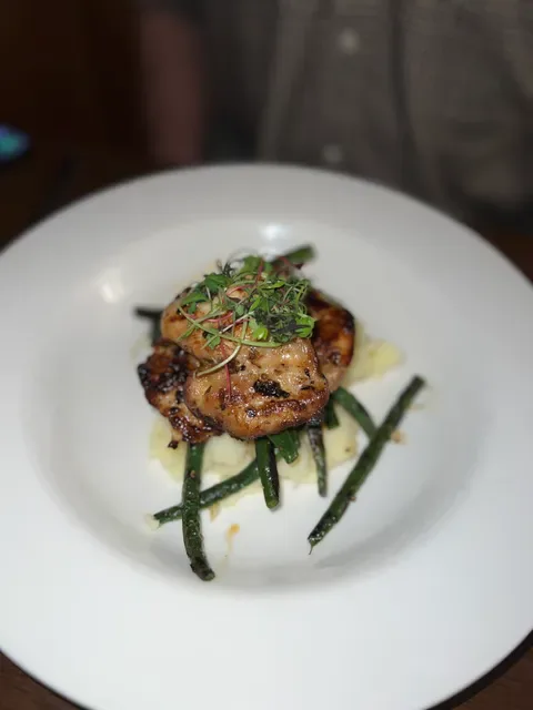 Clovelly Restaurant & Bar