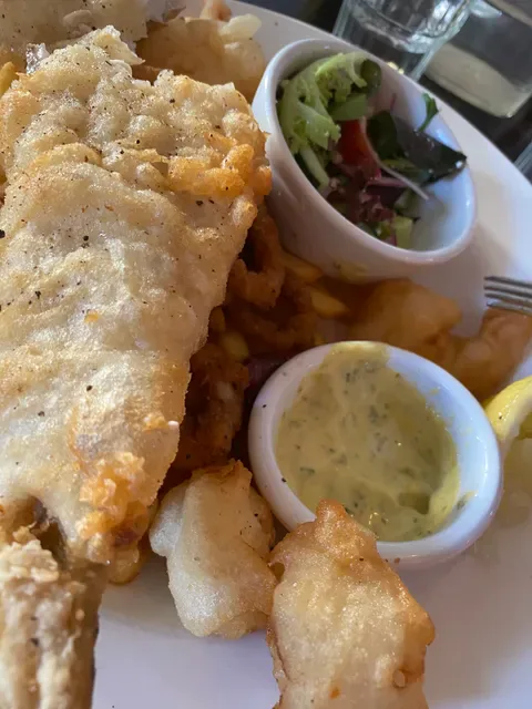 Logans Cafe Restaurant