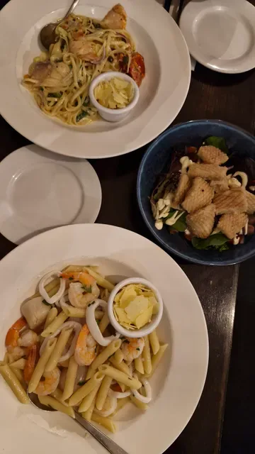 Logans Cafe Restaurant