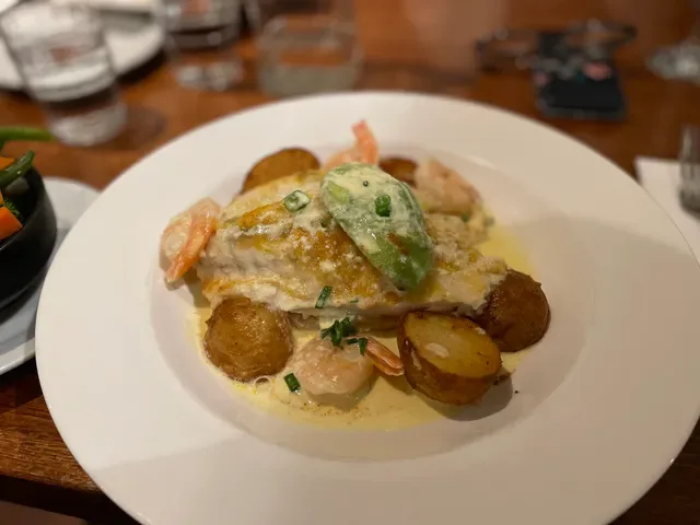 Logans Cafe Restaurant