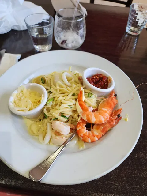 Logans Cafe Restaurant