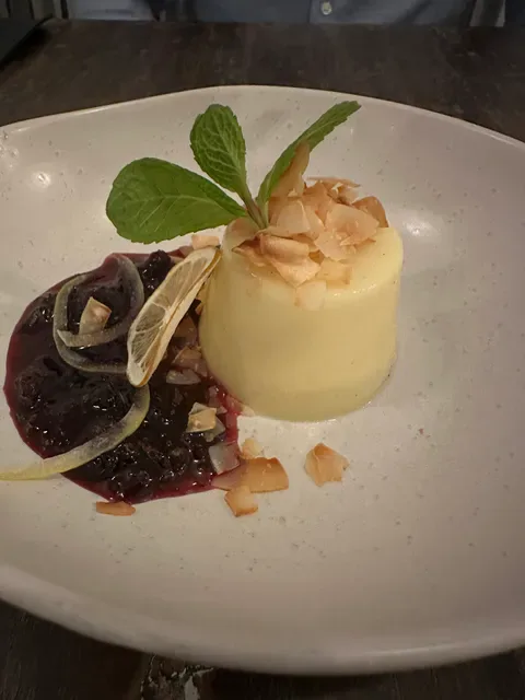 Myrtle By Dave - Bar & Kitchen