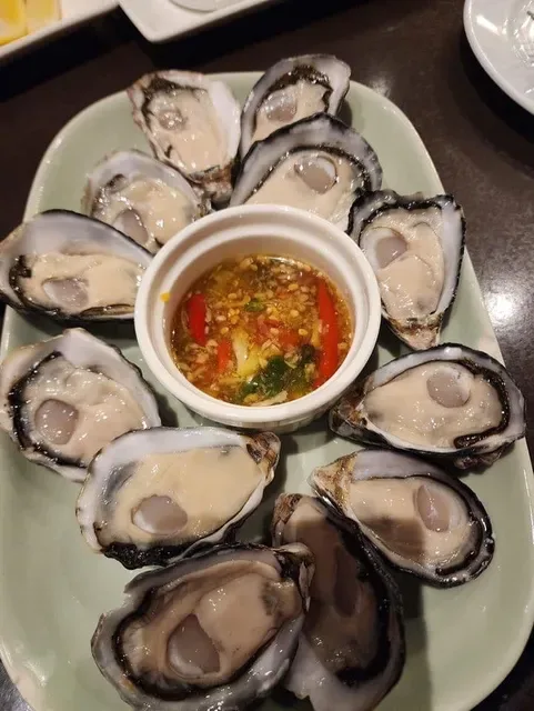 Red Spoon Thai Eatery