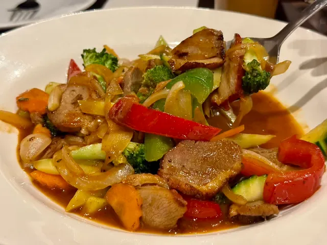 Red Spoon Thai Eatery
