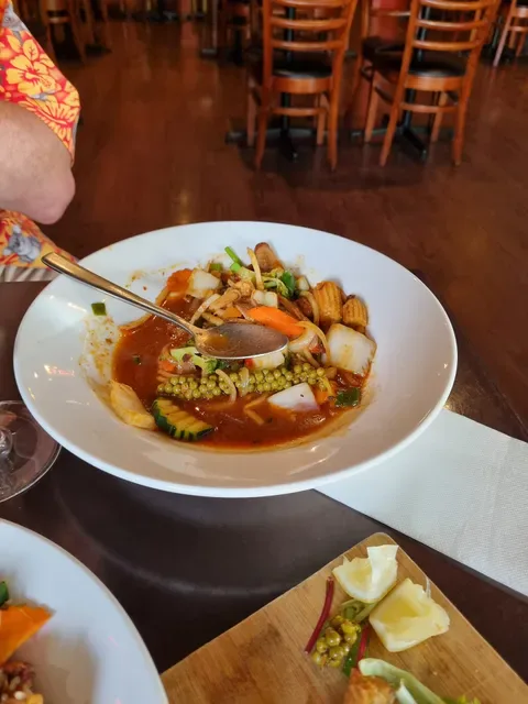 Red Spoon Thai Eatery