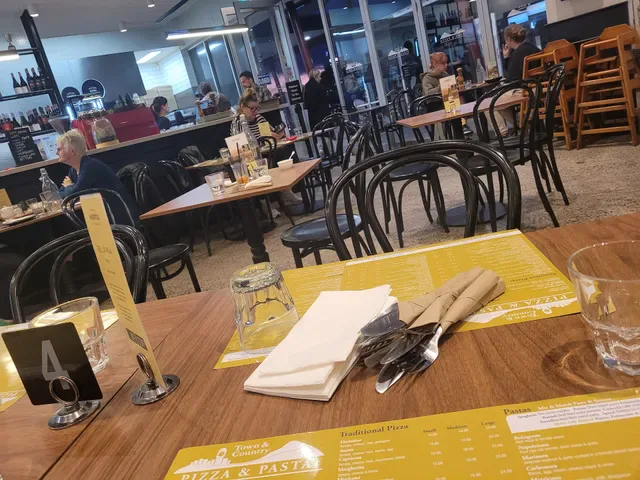 Town & Country Pizza & Pasta Waurn Ponds