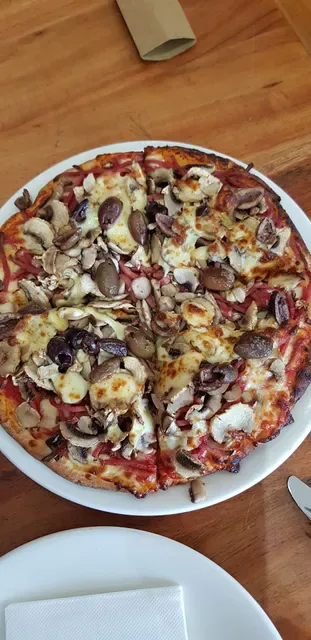 Town & Country Pizza & Pasta Waurn Ponds