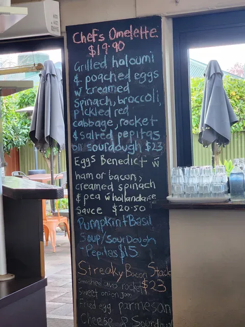Deli Bean Cafe