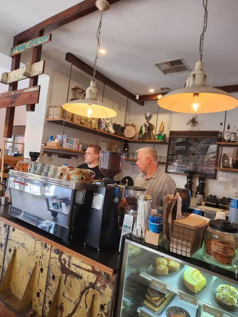 Deli Bean Cafe