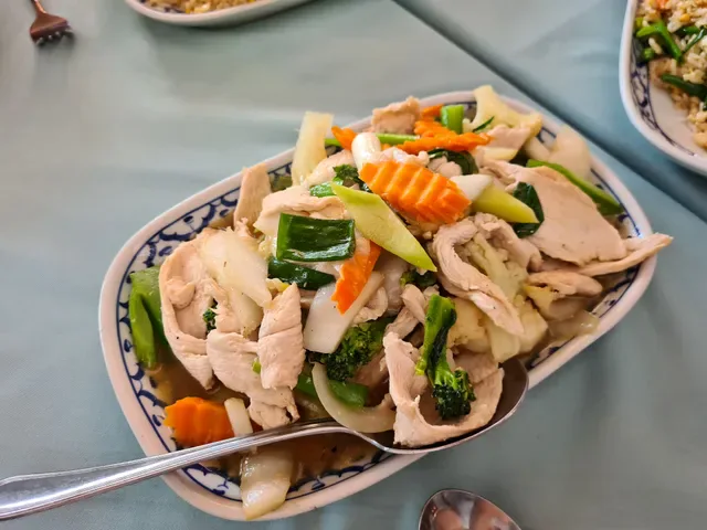 Real Thai Kitchen Restaurant