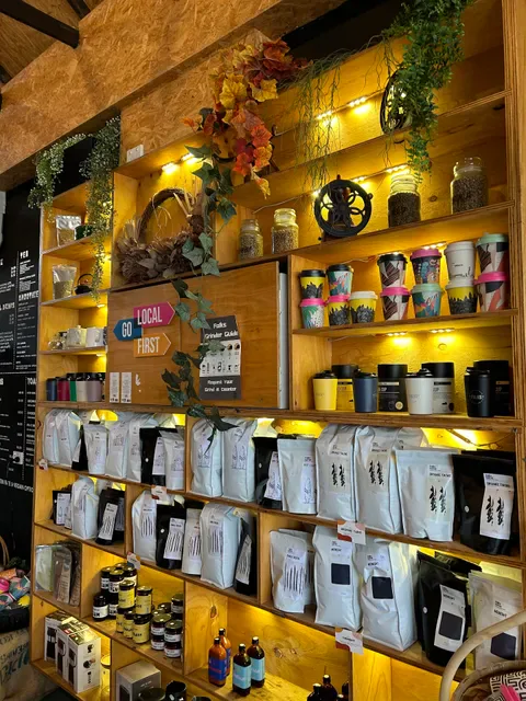 Folks coffee