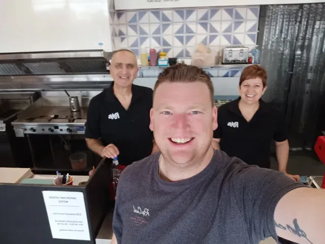 Rob's Cafe and Restaurant