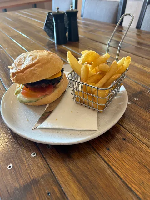 Yarragon Hotel