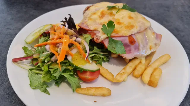 Alkimos Cafe & Grill