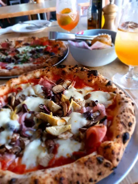Canteen Pizza