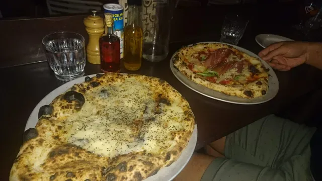 Canteen Pizza