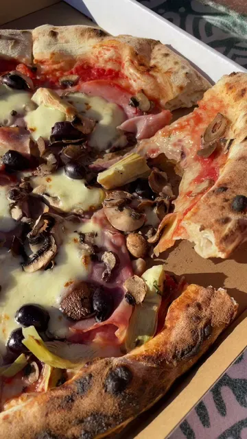 Canteen Pizza