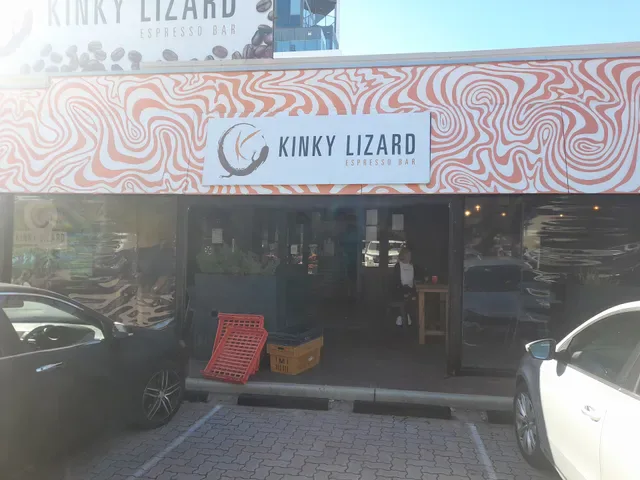 Kinky Lizard Cafe on Mews
