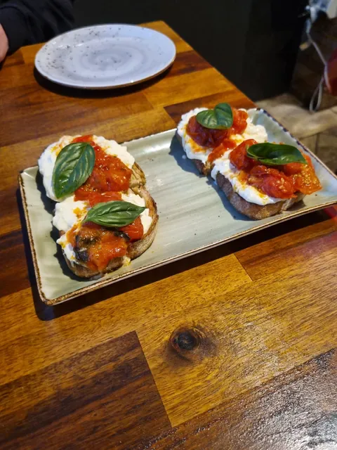 SIMPLE Italian Cucina Pizzeria Applecross