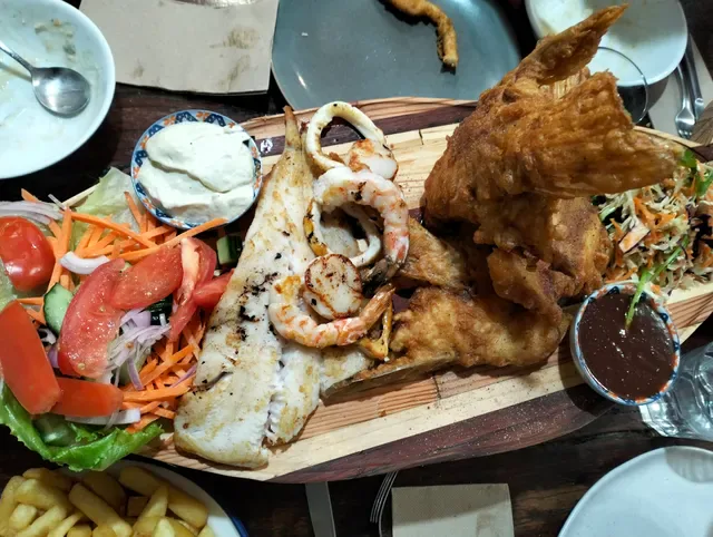 Redfish, Fish, Chips & Grill