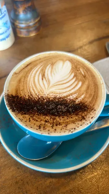BOM Cafe