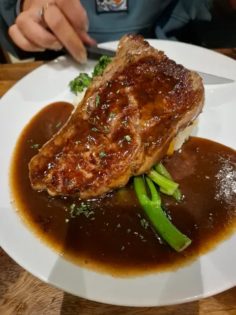 The Continental European Bar & Bistro