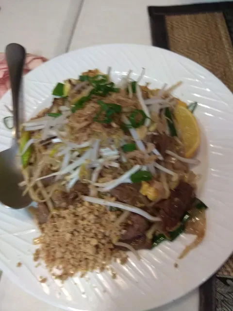 Yai’s Thai Takeaway & Cafe