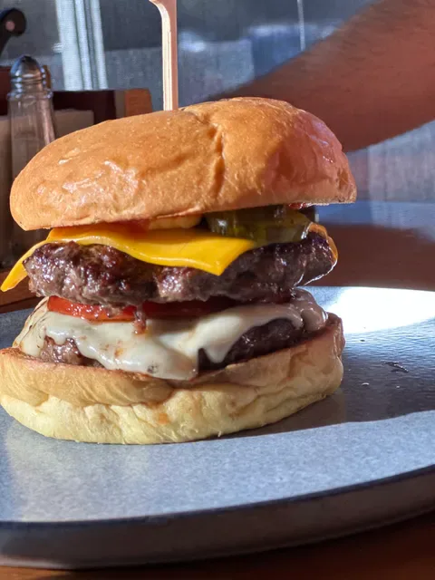 8 Napkins Burger