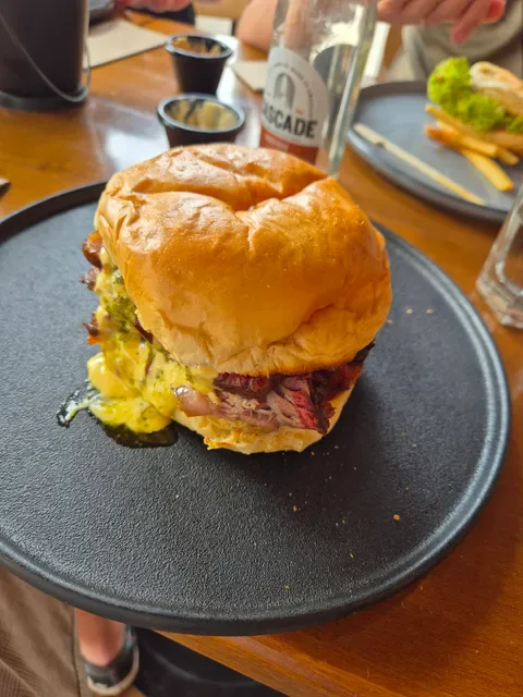 8 Napkins Burger
