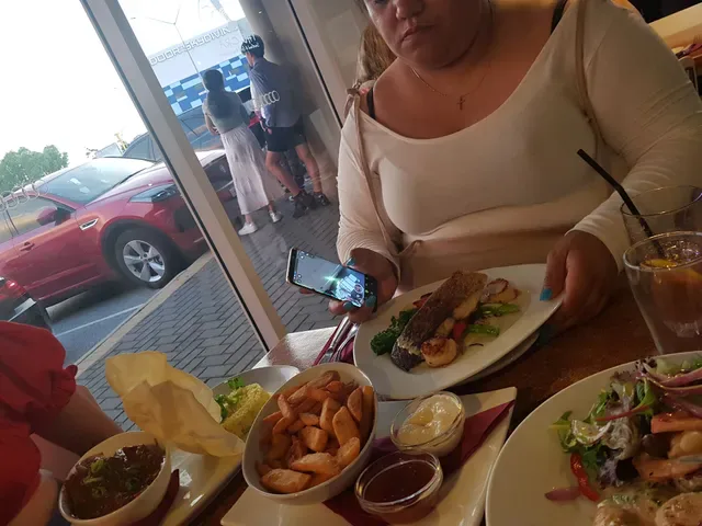 TheCray Seafood & Grill Restaurant, Belmont