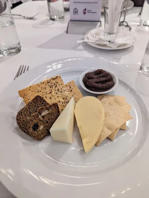 Bentley Pines Training Restaurant