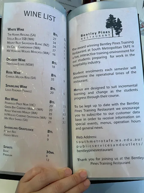 Bentley Pines Training Restaurant