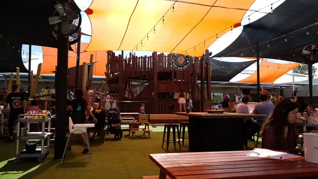 ROAR Bar & Grill