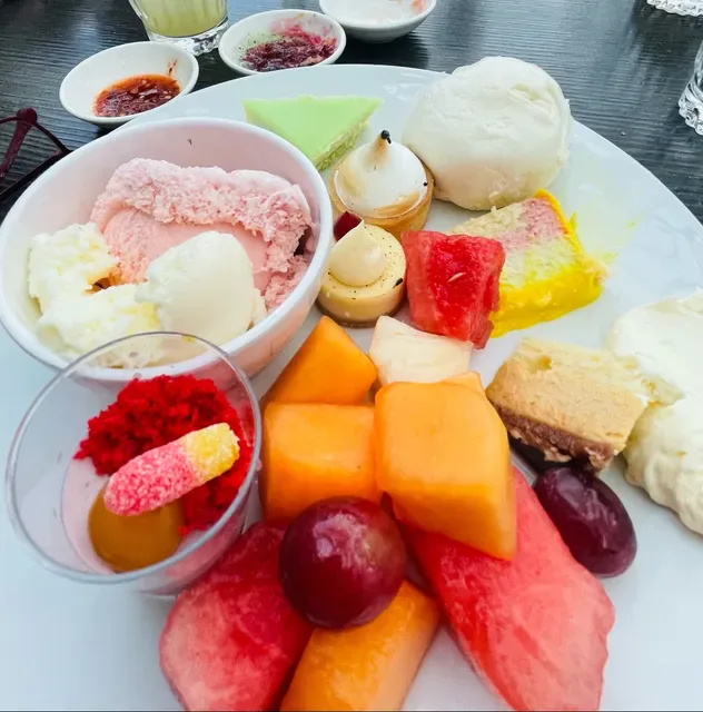 Atrium Buffet