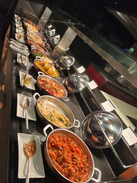 Atrium Buffet