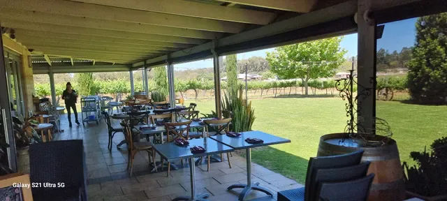 Pinelli Estate Winery Restaurant