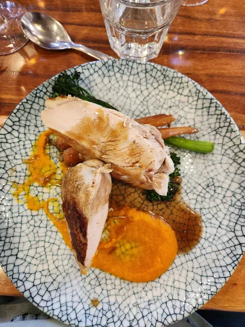 Pinelli Estate Winery Restaurant