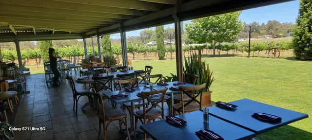 Pinelli Estate Winery Restaurant