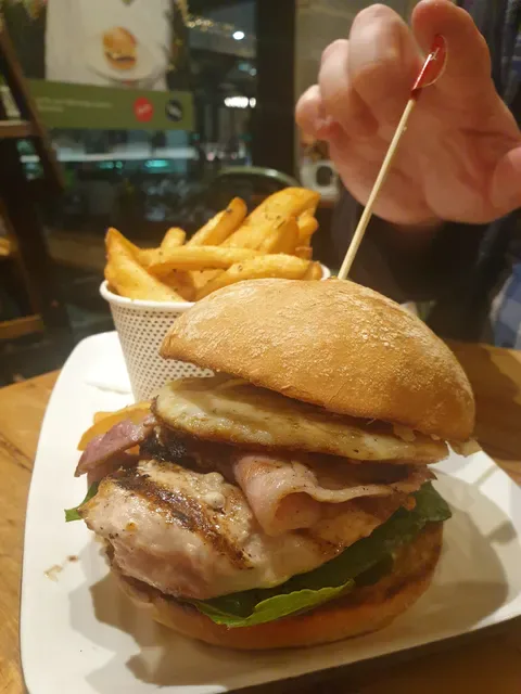 Grill'd Burgers - Claremont Quarter