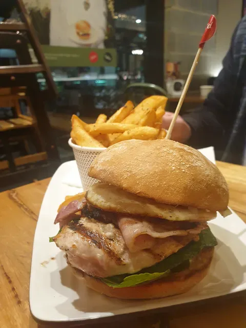 Grill'd Burgers - Claremont Quarter