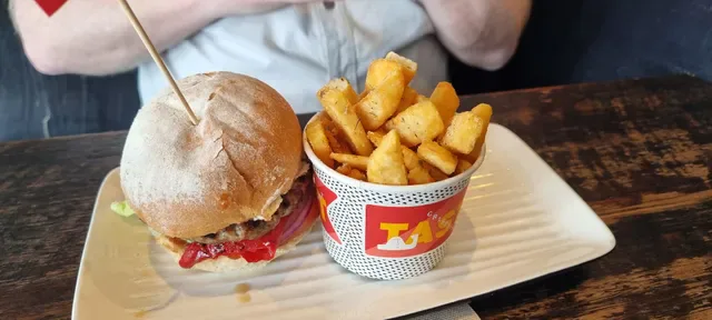 Grill'd Burgers - Ocean Keys