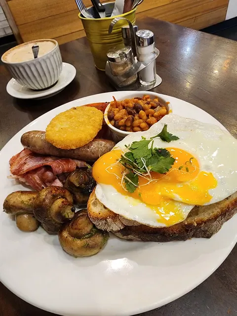 Cafe 2 Twenty Four