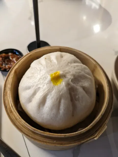 Two Hands Noodle Shop Como