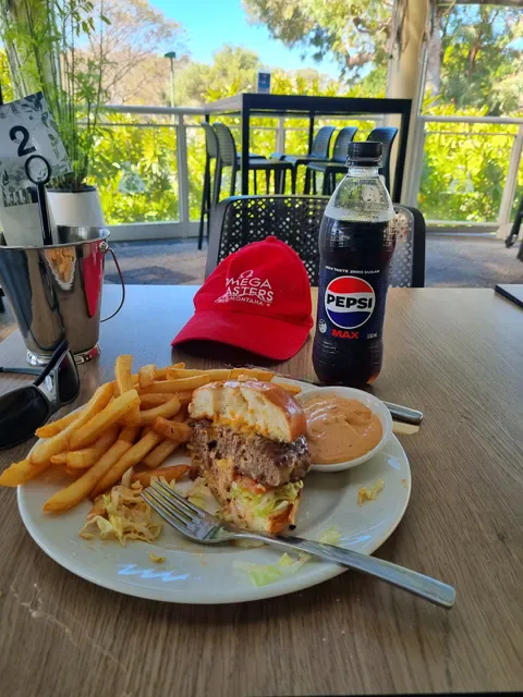 Cafe 28