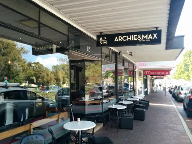Archie & Max